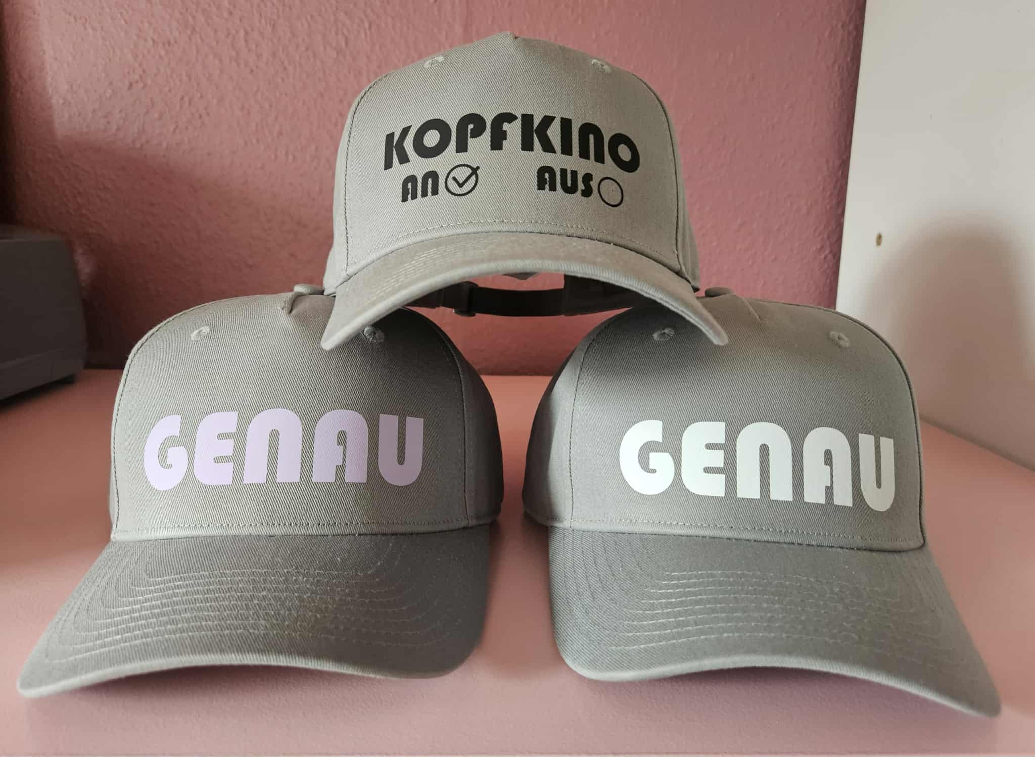 grå kasket