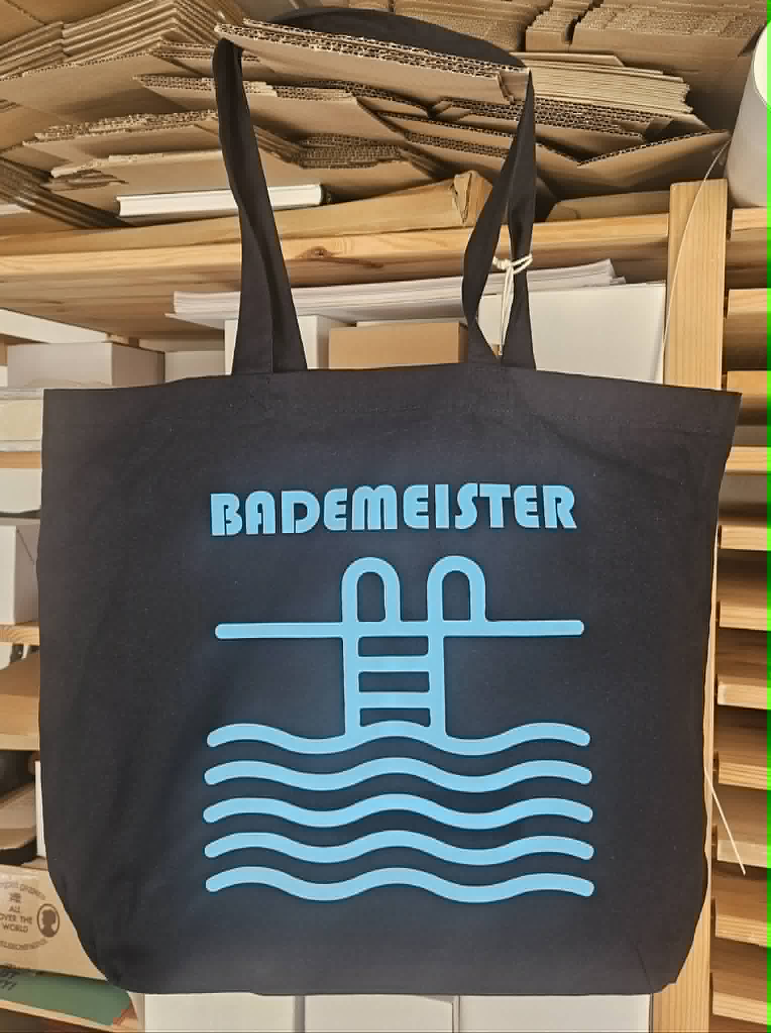 BADEMEISTER(IN)-STRANDTASKE - Billede 2